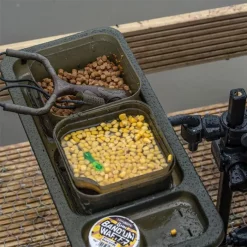 Korum Any Chair, Seitentablett -Korum Verkäufe korum any chair side tray 3