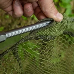 Korum Runder Barbenkescher Aus Metall Mit Latexnetz -Korum Verkäufe korum full metal latex barbel spoon ne 4